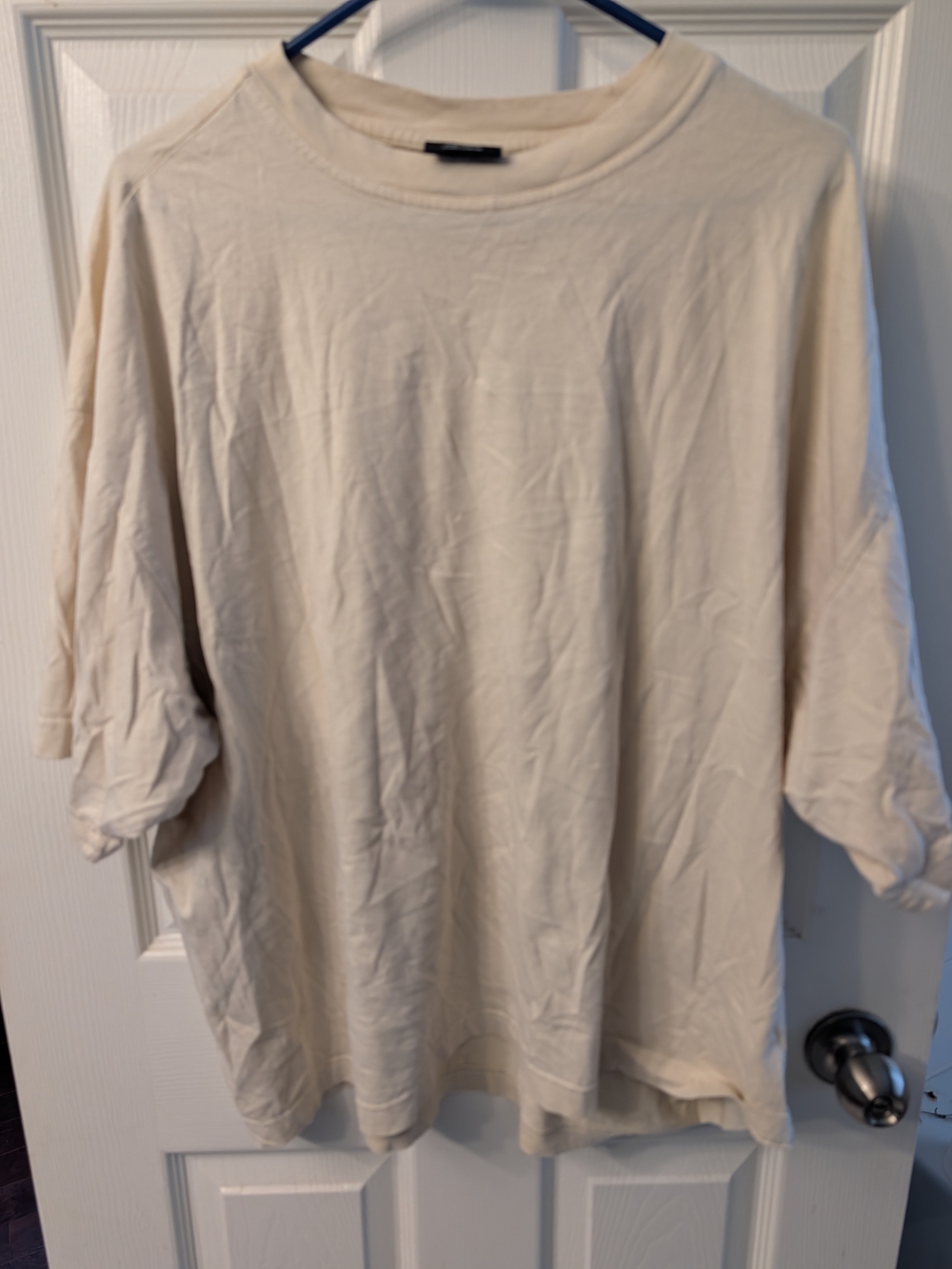 H&M Men's Short Sleeve Tee in Cream